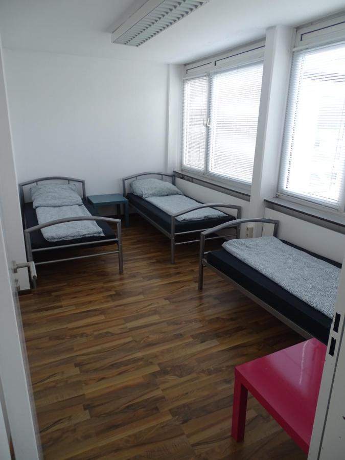 Apartment 5 Monteurwohnung Messewohnung Fuer Bis Zu 8 Personen